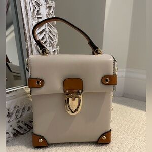 Elegant Cream and Tan/camel Handbag